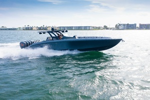 2019 Midnight Express 43 Open thumbnail 1
