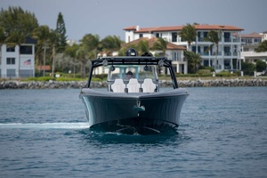 43FT (13.11M) MIDNIGHT EXPRESS Worth Avenue Yachts