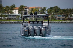 2019 Midnight Express 43 Open thumbnail 34