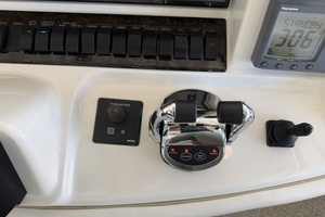 2009 Sea Ray 52 SEDAN BRIDGE thumbnail 24