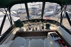 1984 Silverton 34 Convertible thumbnail 9