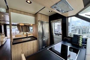 66FT (20.14M) AZIMUT