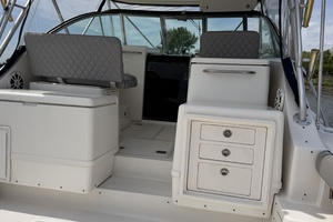 34ft Pursuit Yacht For Sale