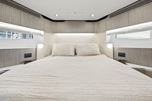 60FT (18.29M) AZIMUT