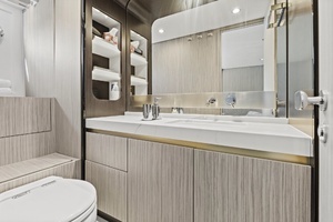 2019 Azimut 60 FLY thumbnail 50