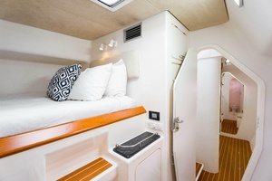52FT (15.85M) VOYAGE YACHTS