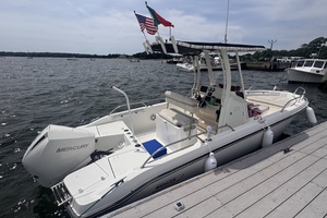 22ft Boston Whaler Yacht For Sale