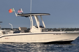 22ft Boston Whaler Yacht For Sale
