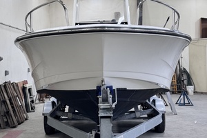 22ft Boston Whaler Yacht For Sale