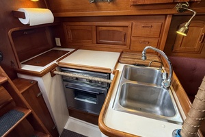 LOU ANN 34ft Pacific Seacraft Yacht For Sale