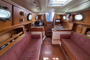 LOU ANN 34ft Pacific Seacraft Yacht For Sale