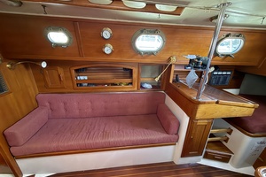 LOU ANN 34ft Pacific Seacraft Yacht For Sale