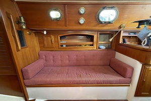 LOU ANN 34ft Pacific Seacraft Yacht For Sale