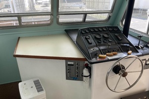 Fun Seeker 40ft Holiday Mansion Yacht For Sale