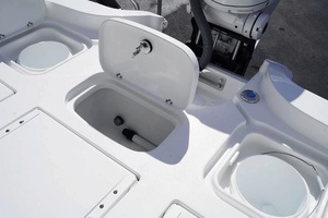 25ft Sea Hunt Yacht For Sale
