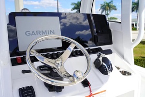25ft Sea Hunt Yacht For Sale