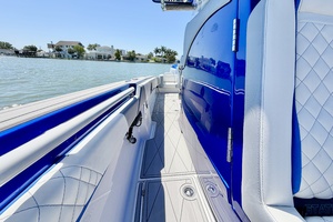 35ft Statement Yacht For Sale