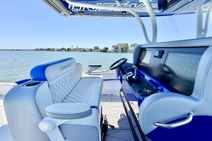 35ft Statement Yacht For Sale