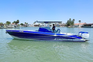 35ft Statement Yacht For Sale