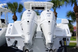 Photo 6114373 for 2026 Sea Hunt Ultra 285SE  