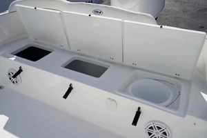 2026 Sea Hunt Ultra 245SE thumbnail 16