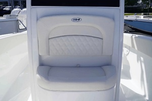 2026 Sea Hunt Ultra 245SE thumbnail 14