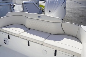 2026 Sea Hunt Ultra 245SE thumbnail 6