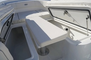 Photo 6114665 for 2026 Sea Hunt Ultra 305SE  