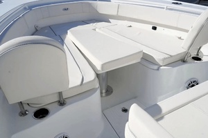 Photo 6114661 for 2026 Sea Hunt Ultra 305SE  