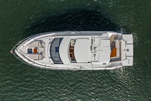2022 Cruisers Yachts 46 CANTIUS thumbnail 3