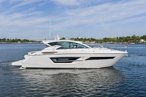 2022 Cruisers Yachts 46 CANTIUS thumbnail 2