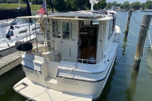31ft Camano Yacht For Sale