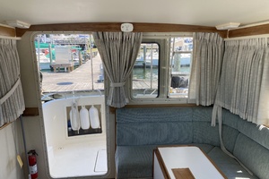 31ft Camano Yacht For Sale