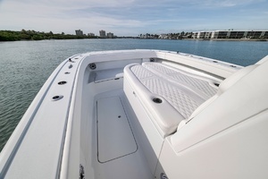 2024 Costa Custom 34 SV thumbnail 24