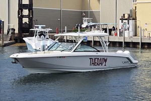 32ft Boston Whaler Yacht For Sale