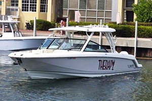 32ft Boston Whaler Yacht For Sale
