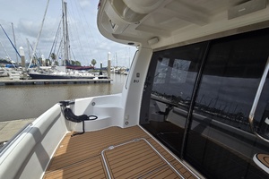 53ft Carver Yacht For Sale