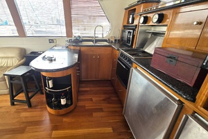 53ft Carver Yacht For Sale
