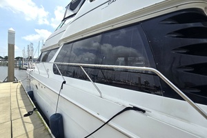 53ft Carver Yacht For Sale