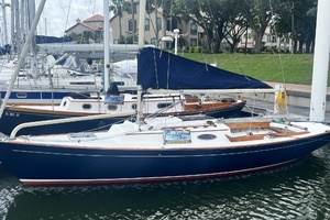 28ft Alerion Yacht For Sale