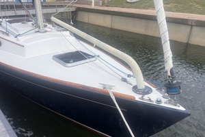 28ft Alerion Yacht For Sale