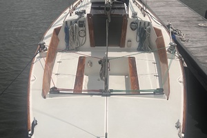 28ft Alerion Yacht For Sale