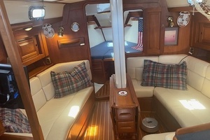 2001 Tartan 3700 thumbnail 2