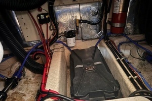 1987 Chris-Craft 44 Sedan thumbnail 19