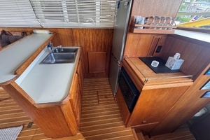 1987 Chris-Craft 44 Sedan thumbnail 12