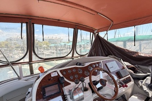 Nefertite 41ft Maxum Yacht For Sale