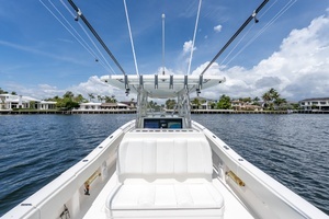 2017 Invincible 39 Open Fisherman thumbnail 32