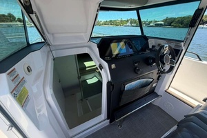 2021 Axopar 37 XC Cross Cabin Brabus thumbnail 22