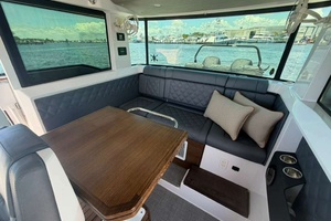 2021 Axopar 37 XC Cross Cabin Brabus thumbnail 30