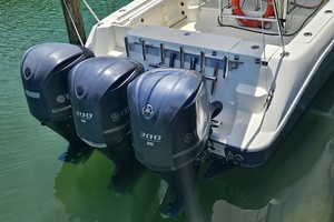 33ft Hydra Sports Yacht For Sale